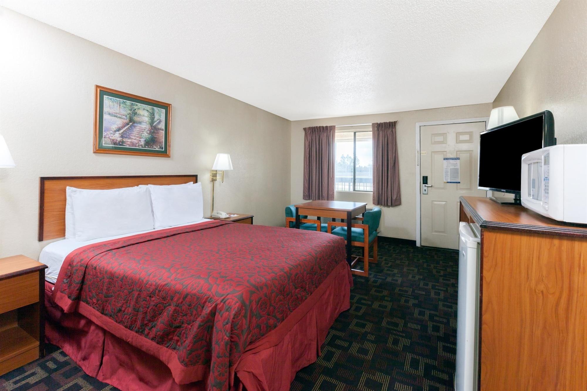 Days Inn Oklahoma City West Экстерьер фото